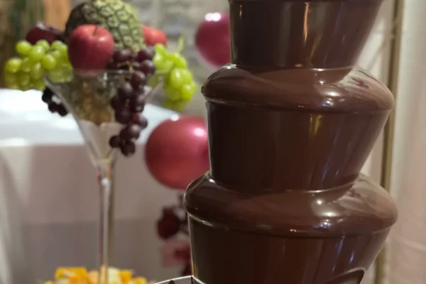 La Collina Ricevimenti Sestu - Catering - Dolci - Cascata a 5 piani di cioccolato - Sweet Table