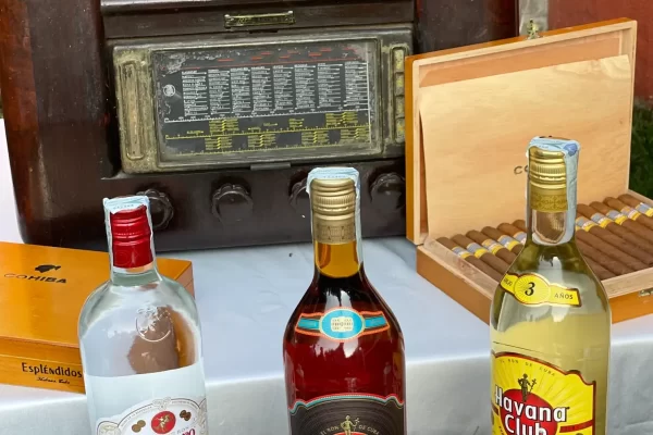 La Collina Ricevimenti Sestu - Organizzazione Eventi - Catering e Servizio Bar - Animazione e Intrattenimento - Tavolo Cigar Bar